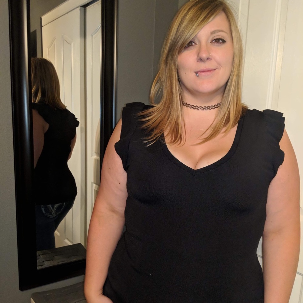 Elle ruffle sleeve tank top